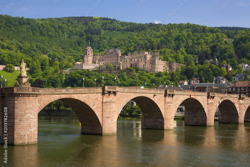 City view with old bridge and castle_Heidelberg, Baden Wuerttemberg, Germany