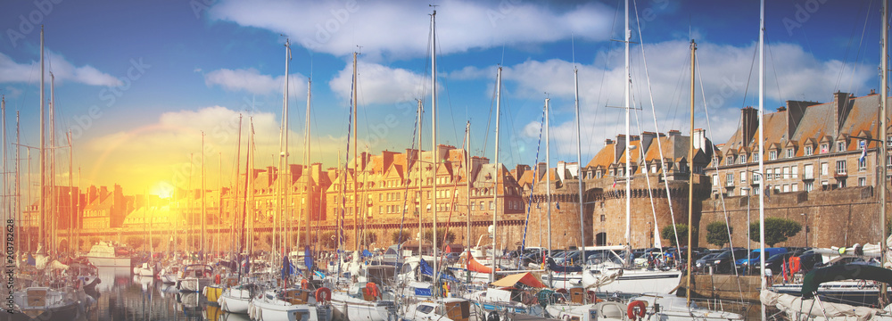 il porto di Saint Malo in Bretagna,