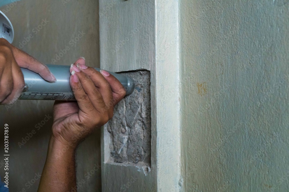 Ταπετσαρία Schmidt hammer Concrete strength test before renovate building for stability and