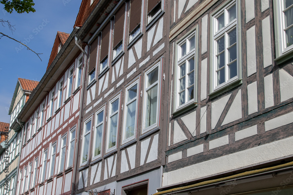 Fototapeta premium Fassade eines historischen Fachwerkhauses in einer deutschen Stadt