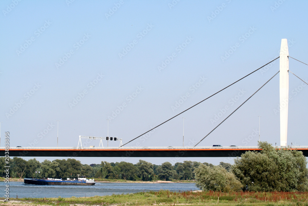 traffic on the river Waal