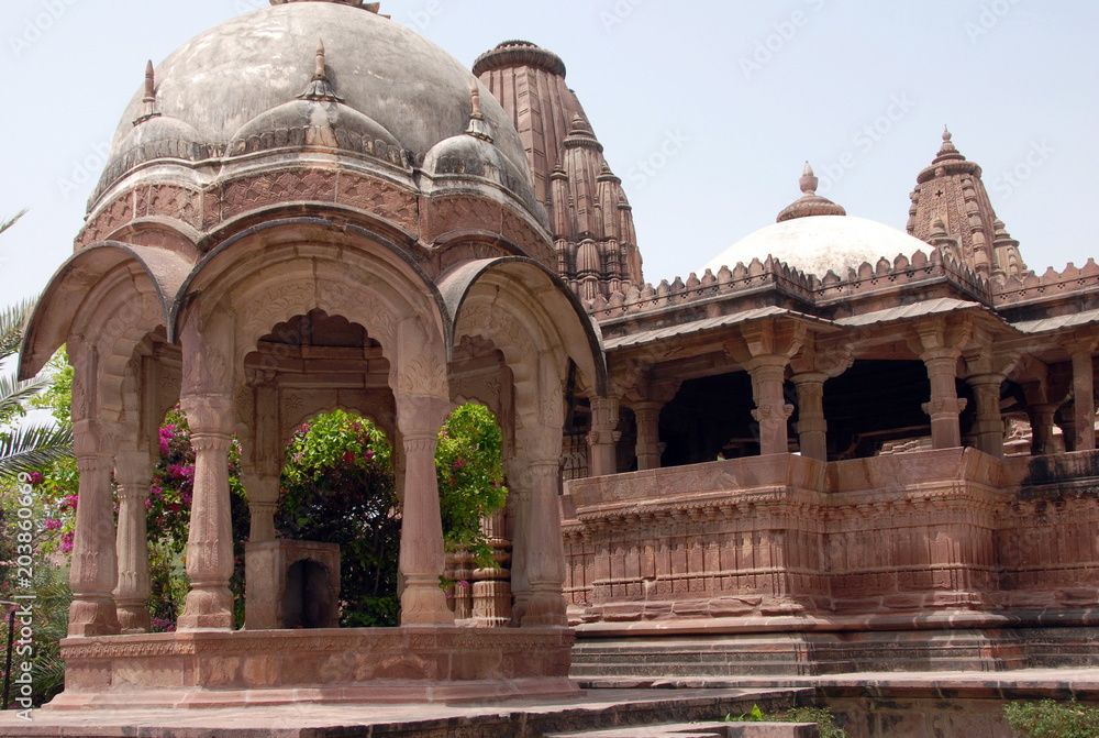 Cénotaphes royaux, jardins de Mandore, Jodhpur, Rajasthan, Inde