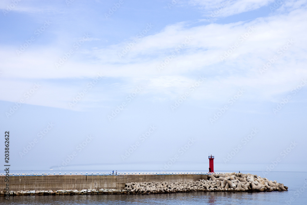 Obraz premium Lighthouse. Fishing&nbsp;village&nbsp;port&nbsp;in&nbsp;Yeongdeok-gun,&nbsp;Korea.