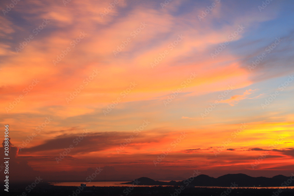 Fototapeta premium Beautiful sky on twilight time 