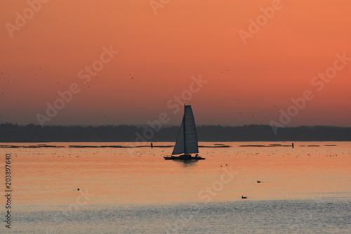 Obraz na płótnie Sailboat at Newa bay