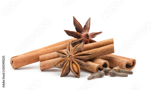 Fotografia Cloves, anise and cinnamon