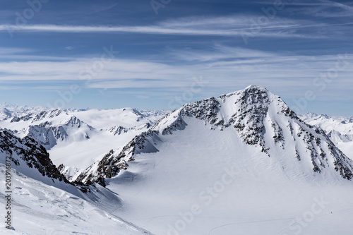 Berglandschaft im Winter mit tollem Ausblick