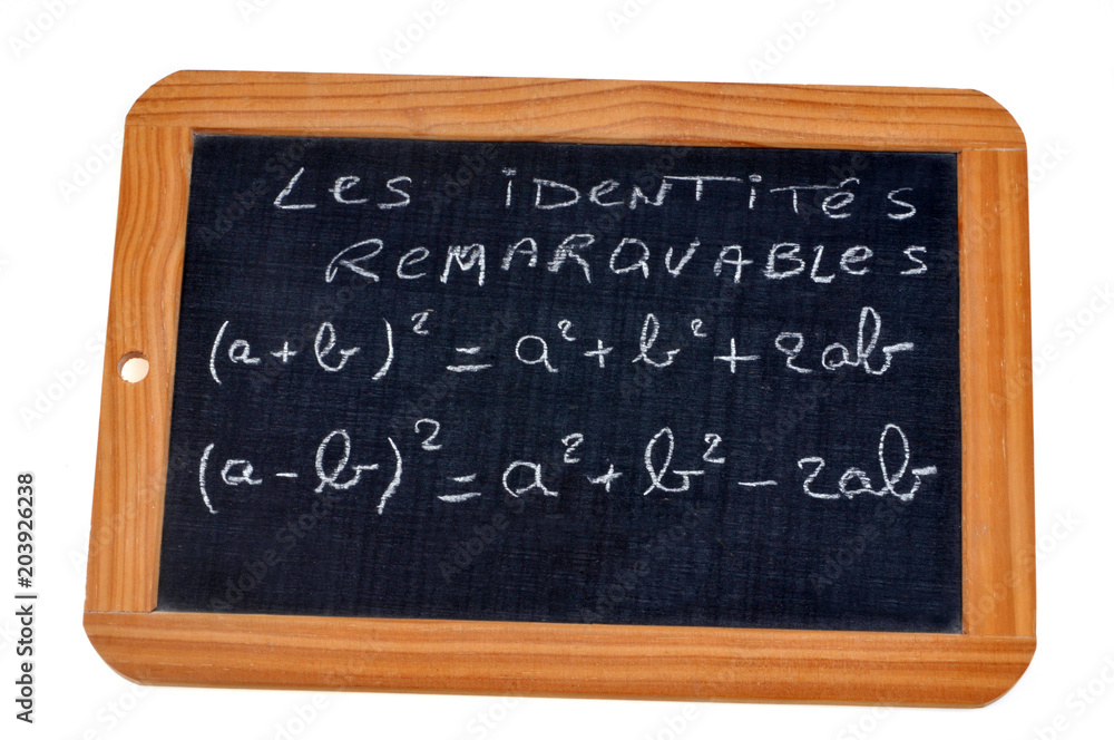 Identités remarquables écrites sur une ardoise Identités remarquables écrites sur une ardoise