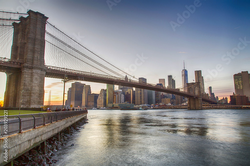 Fototapeta Naklejka Na Ścianę i Meble -  New York, Lower Manhattan skyline with Brooklyn Bridge