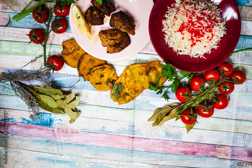 Fototapeta Naklejka Na Ścianę i Meble -  Tasty Indian food mix pakora