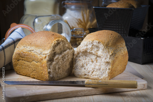 Pan de molde con semillas casero y artesanal photo