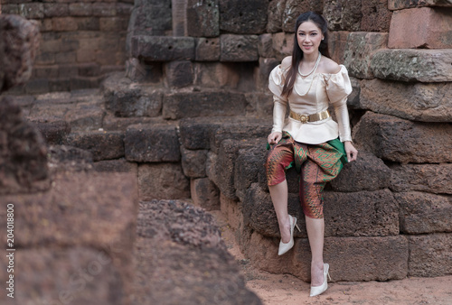 beautiful woman in Thai traditional dress