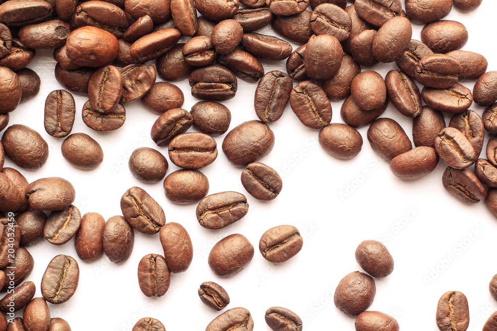 Naklejka premium coffee beans on white background