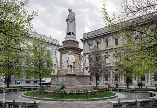 Leonardo da Vinci statue in Milan, Italy photo