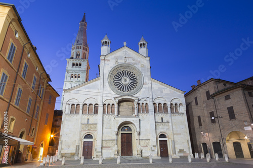 Modena - The west facade of Duomo (Cattedrale Metropolitana di Santa Maria Assunta e San Geminiano) at dusk.