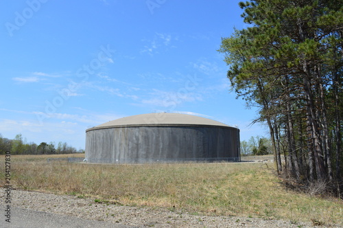 Water reservoir tank for the city