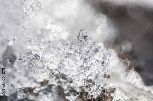 kryształki topniejącego śniegu © Piotr