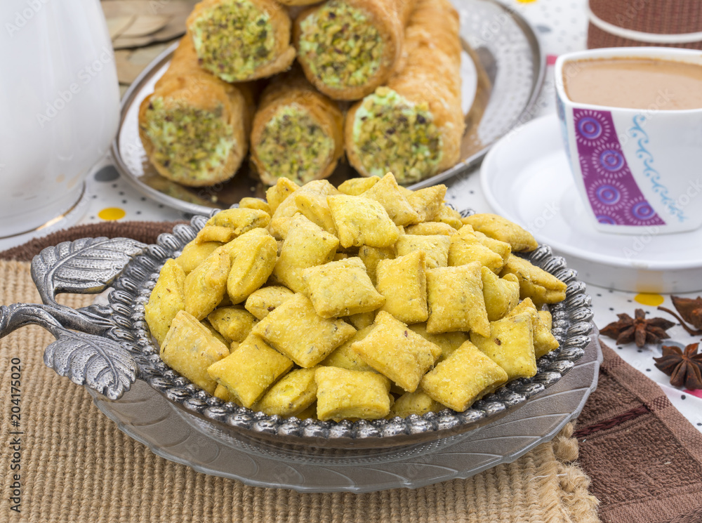 Indian Tea Time Spicy Methi Para Snack Also Know As Namak Para or Namkeen is a Crunchy Savoury Snack of India and Pakistan. Indian Tea Time Spicy Methi Para Snack Also Know As Namak Para or Namkeen is a Crunchy Savoury Snack of India and Pakistan.