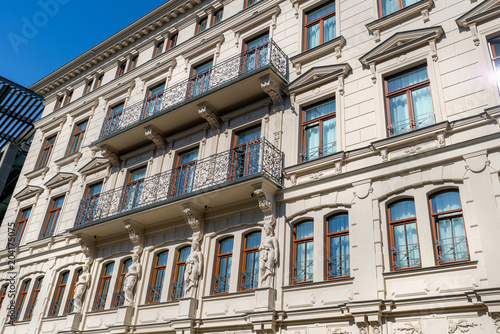 Altbau, Mehrfamilienhaus, Leipzig © js-photo