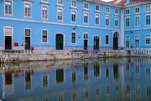 a building on the embankment in lisbon