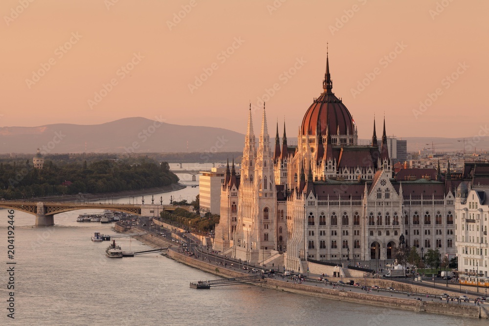 View over the Danube to Parliament at sunset, Pest, Budapest, Hungary, Europe View over the Danube to Parliament at sunset, Pest, Budapest, Hungary, Europe