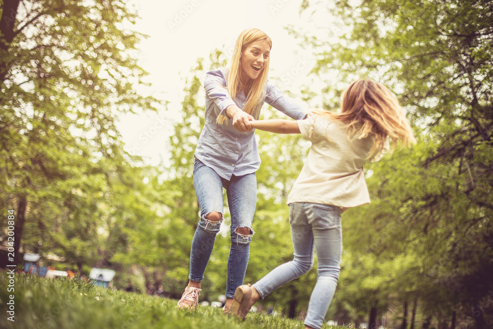Fototapeta premium Playing and holding hands.