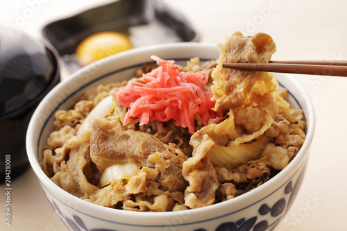 牛丼 Gyudon. Japanese food beef bowl.
