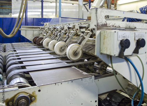 Corrugated cardboard production line