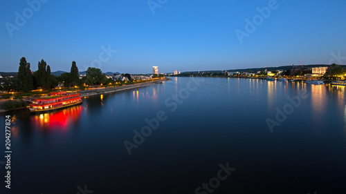 Bonn, Blick von der Kennedybrücke bei Nacht © thosti57
