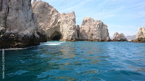 Cueva en el mar