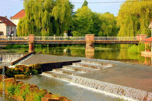 la sarre qui coule dans la ville de sarrebourg en alsace