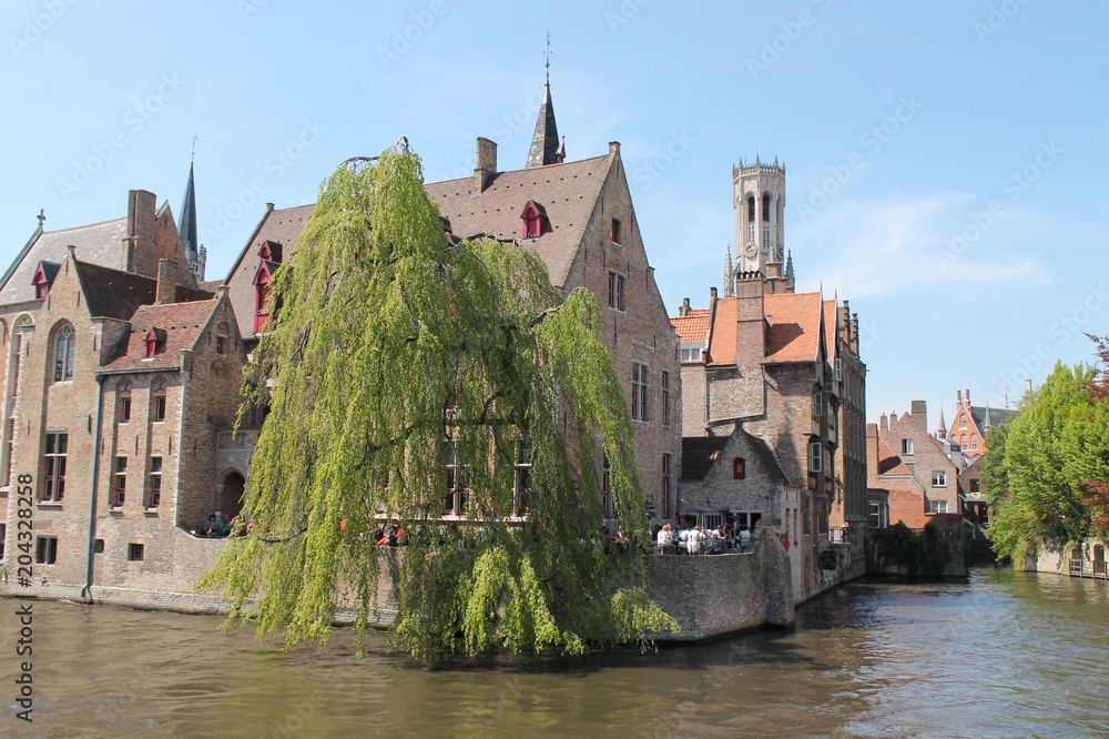 Fototapeta premium Scenic view in the historic town of Bruges, Belgium.