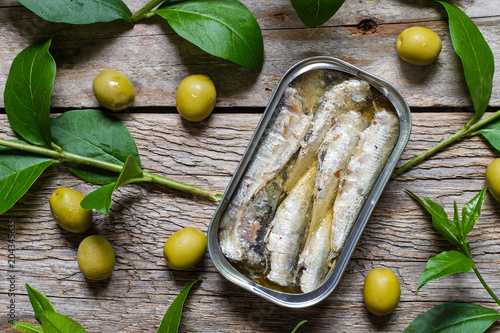 Fotografie Tin of sardines in olive oil