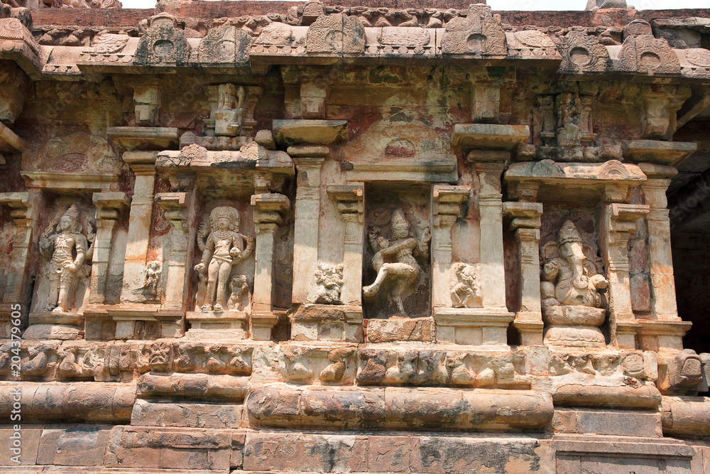 Niches on the southern wall, Amman temple of goddess Brihannayaki, Brihadisvara Temple complex, Gangaikondacholapuram, Tamil Nadu, India