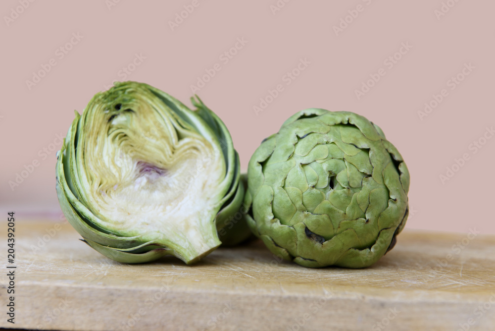 Pertosa White Artichoke (Cynara scolymus), Carciofo Bianco di Pertosa, Campania, Italia