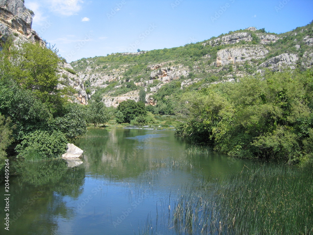 Fluss bzw See bei den Krka-Wasserfällen.