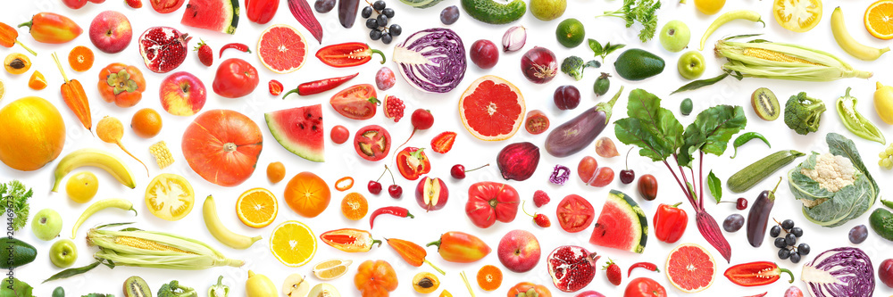 Fototapeta premium wzór różnych świeżych warzyw i owoców na białym tle, widok z góry, płaskie świeckich. Skład żywności, pojęcie zdrowego odżywiania. Tekstura żywności.