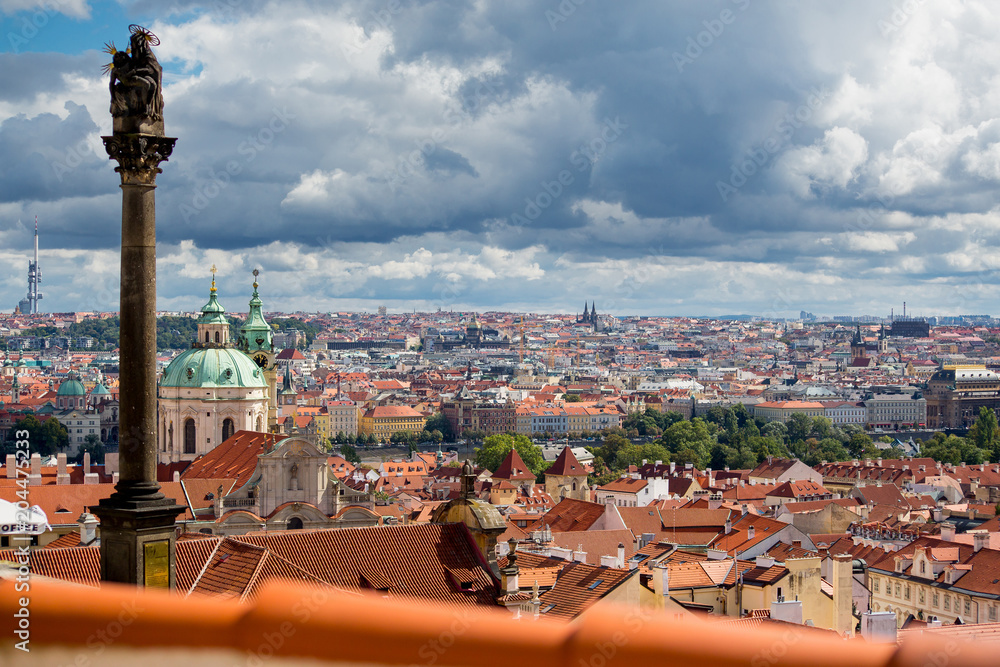 Fototapeta premium Panoramiczny widok na Pragę