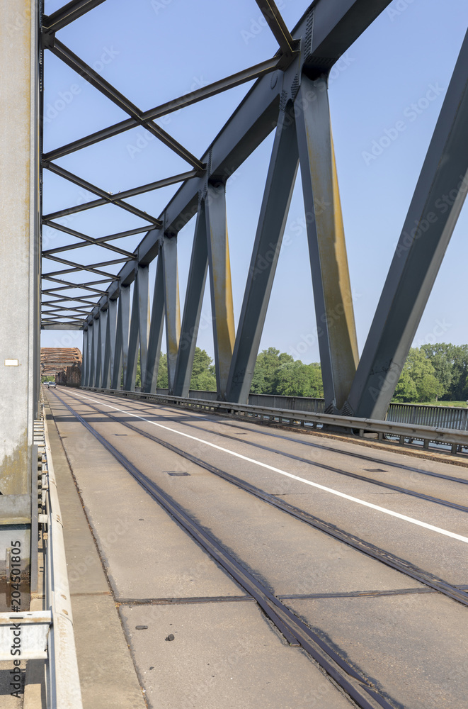 Rheinbrücke Wintersdorf straße nach beinheim