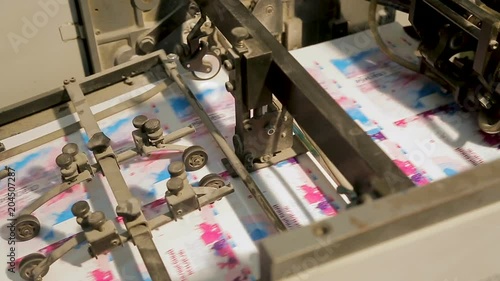 Workflow of professional equipment in printing