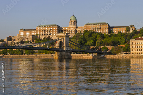  Morning glance at the Royal Castle of Budapest and the Szechenyi Chain Bridge. Center of Budapest and the River Dunayyat in the morning. Hungary. European travel.