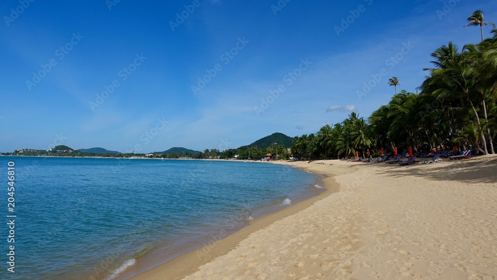 Felsformationen und Küstenlandschaft in Thailand auf Ko Samui Felsformationen und Küstenlandschaft in Thailand auf Ko Samui