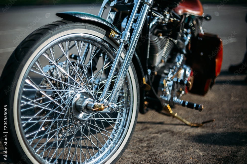 chrome retro chopper motorcycle wheels