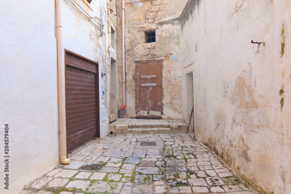 Italy, SE Italy,  province of Bari, region of Apulia, Monopoli.  Cobbled streets.