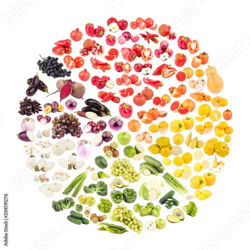 Fototapeta Naklejka Na Ścianę i Meble -  Circle made from fruits and vegetables, isolated