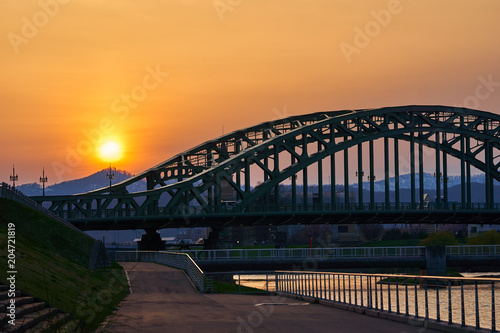 夕暮れ時の旭橋   © yuji_to