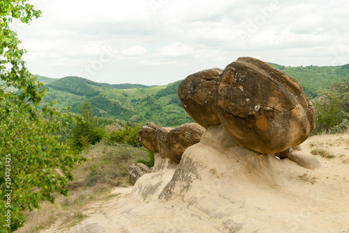 Canvas Print babele de la ulmet geologic formation of round shape rocks  known as trovanti re