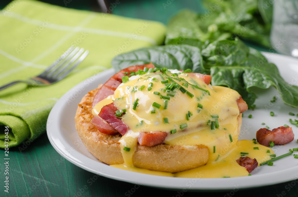 Egg benedict delish food, crispy bacon Egg benedict delish food, crispy bacon