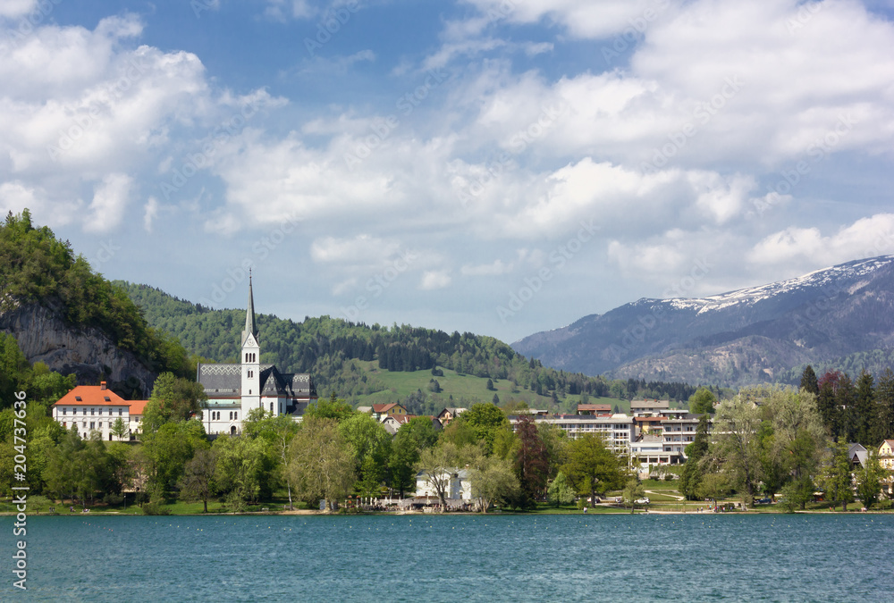 Fototapeta premium Lake Bled and Saint Martin Church, Slovenia