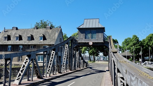 Alte Drehbrücke am Deutzer Hafen photo